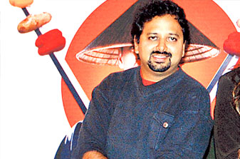 It's injustice to make films to earn Rs_100 crore, Nikhil Advani
